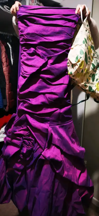 Vestido de fiesta largo morado elegante - miniatura 4