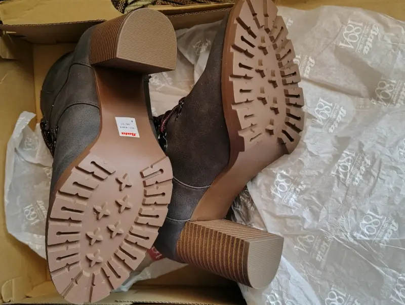 Botines de cuero marrón con tacón alto Bata - 3