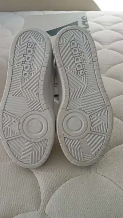 Zapatillas blancas Adidas Hoops 3.0 Bold J - miniatura 3