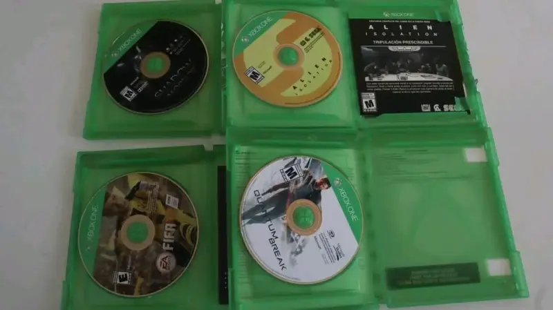 Lote de Juegos Xbox One Shadow of Mordor, Alien Isolation, FIFA 17 y Quantum Break - 2