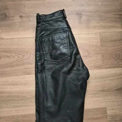 Pantalones de cuero negro talla 38 - miniatura 2