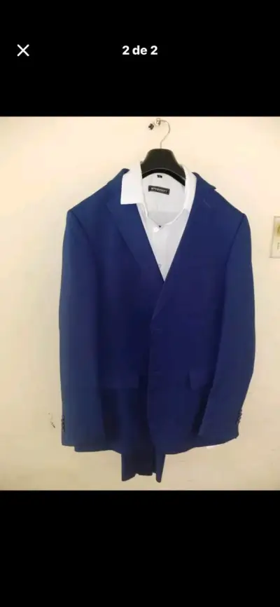 Traje azul para hombre con camisa blanca - miniatura 1