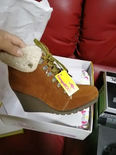 Botines de cuña marrones Kangaroos con forro cálido - miniatura 1