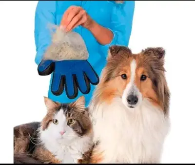 Guante removedor de pelo para mascotas - miniatura 1