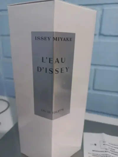 Perfume Issey Miyake L'Eau D'Issey Eau de Toilette - miniatura 1