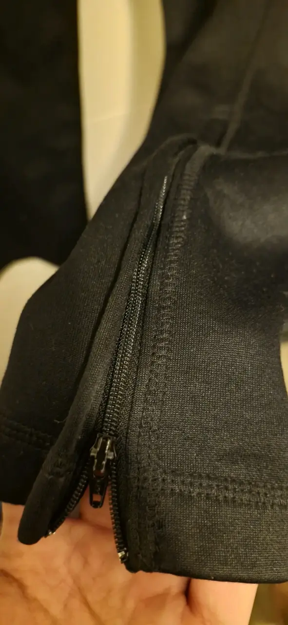 Pantalones deportivos negros Nike con cierre - 4