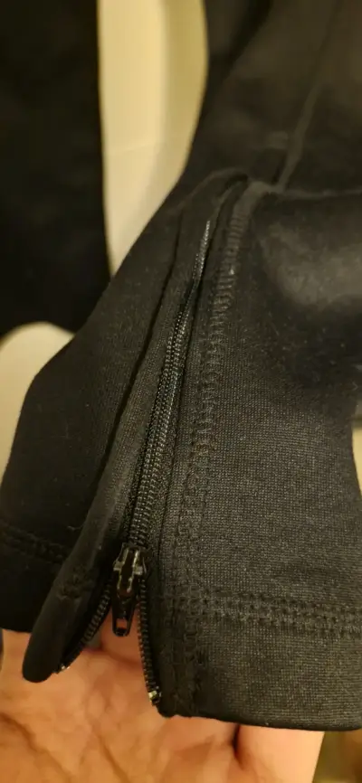 Pantalones deportivos negros Nike con cierre - miniatura 4