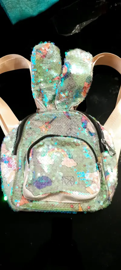 Mochila infantil con lentejuelas y orejas - miniatura 1