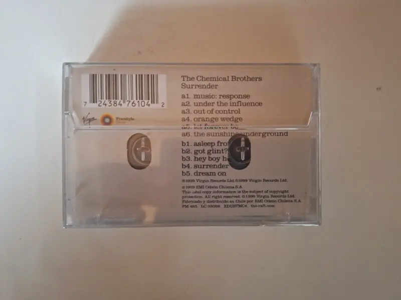 Cassette The Chemical Brothers Surrender. Nuevo - 3