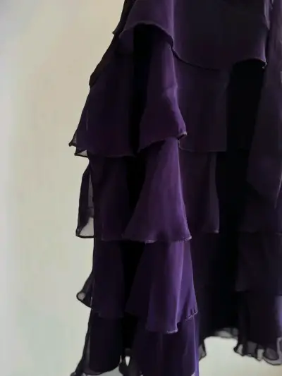 Blusa morado de volantes - miniatura 2