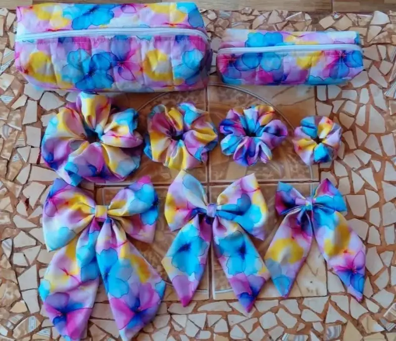 Set de accesorios para el cabello con estuches - 2