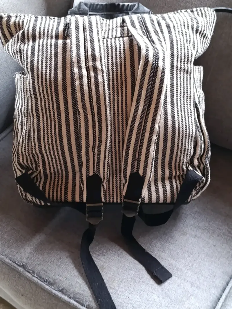 Mochila de tela rayada con asas de cuero - 2