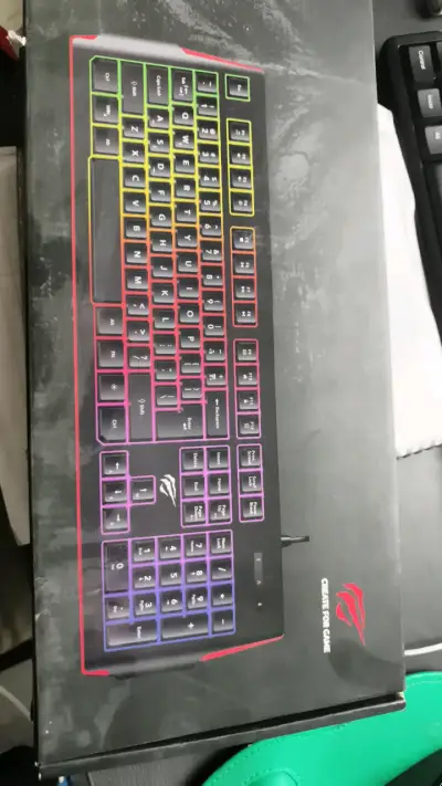 Teclado retroiluminado Havit para gaming - miniatura 1