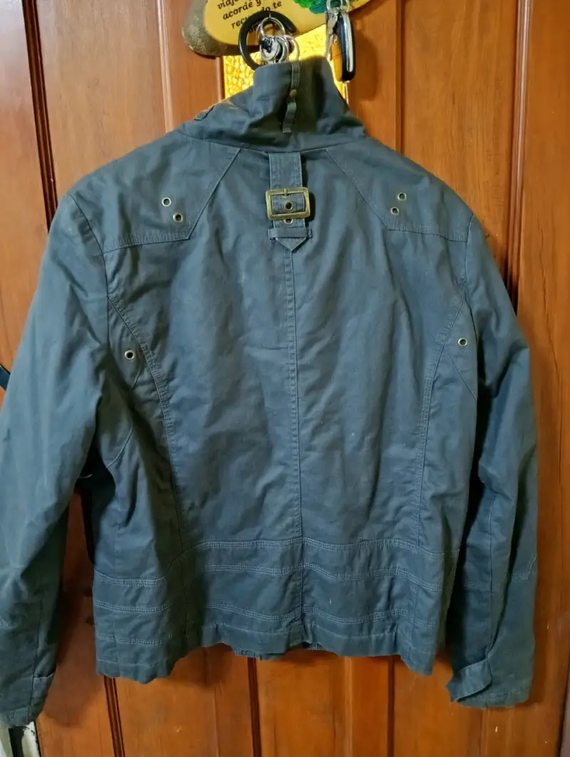 Chaqueta de mujer gris con bolsillos - 2