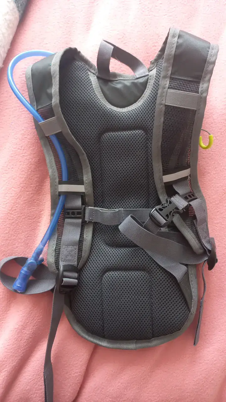 Mochila de Hidratación Altitude Negra con De - 2