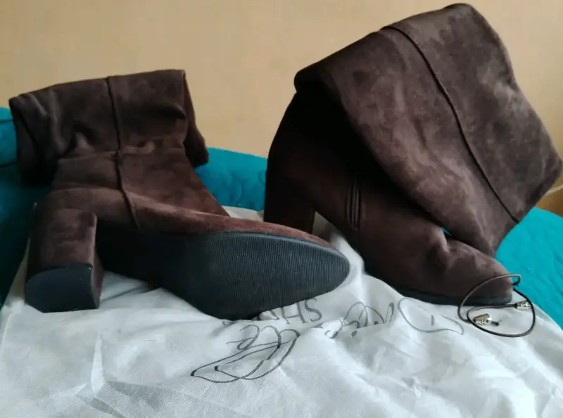 Botas altas de gamuza marrón Danicolle - 2
