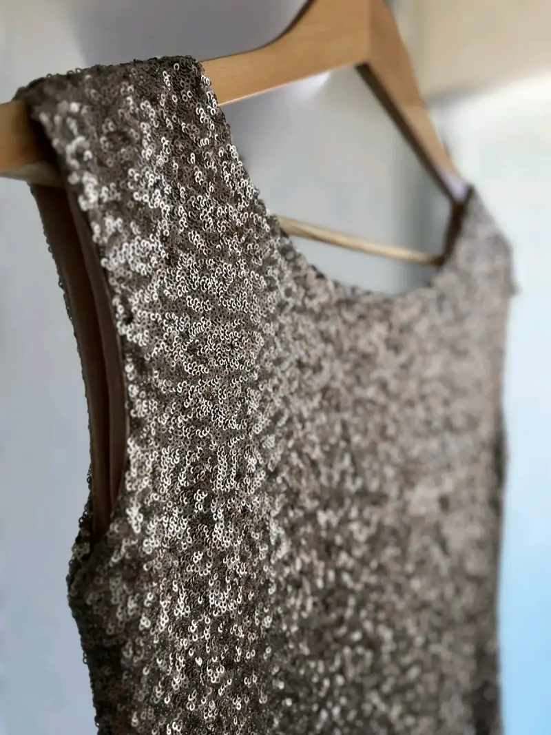 Vestido corto de lentejuelas - 2
