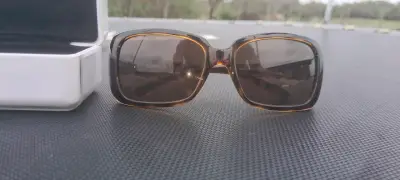 Gafas de sol DKNY original (Mujer)con estuche - miniatura 2