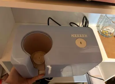 Máquina estampadora de tazones automática - miniatura 1