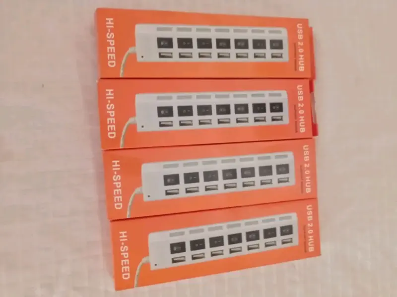 Hub USB 2.0 Hi-Speed con múltiples puertos