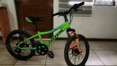 Bicicleta Totem 1100 20" verde para niños - miniatura 4