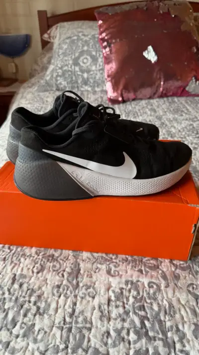 Zapatillas  Nike Air Zoom TR1 negras US 9.5 - miniatura 2