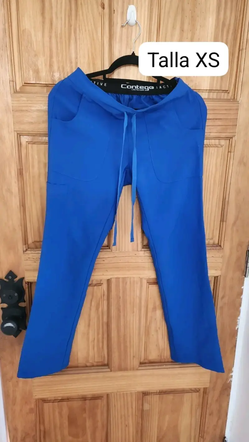 Trajes clínicos. - 6