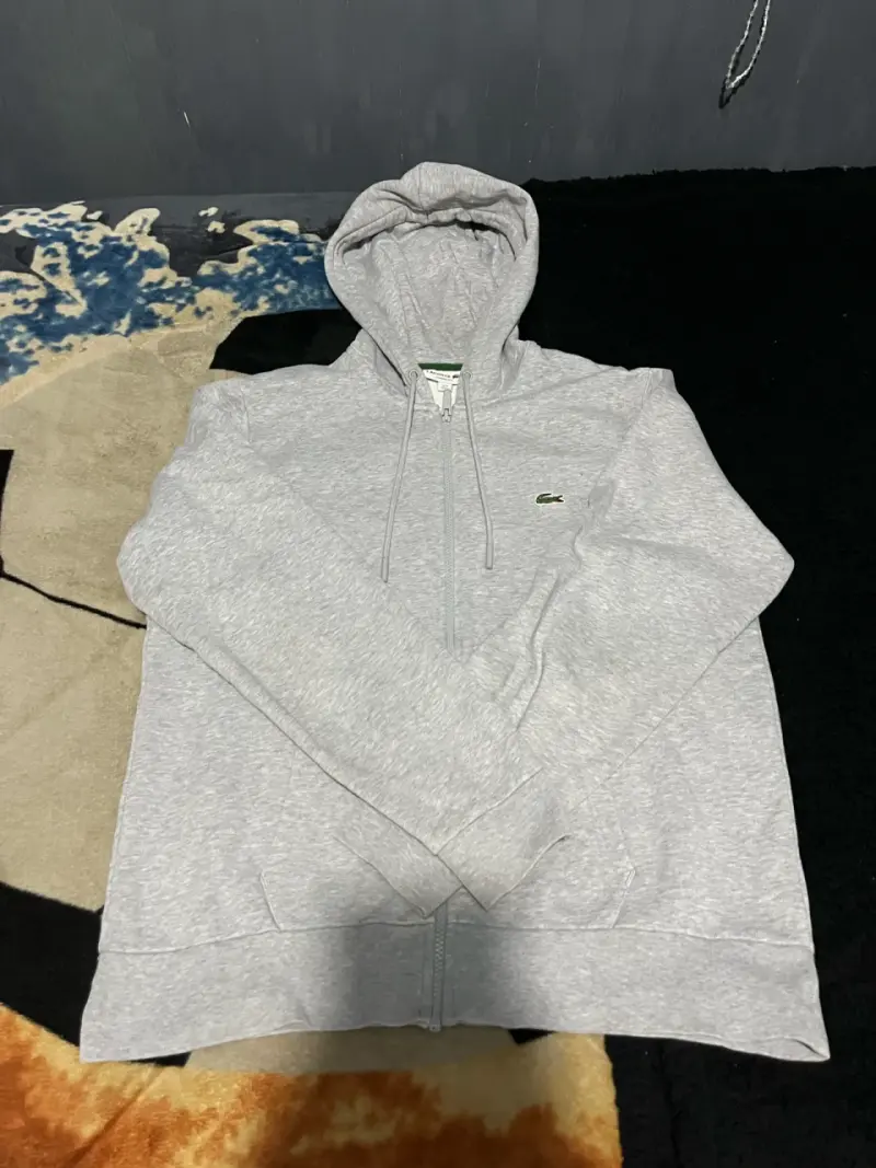 Polerón con cierre gris Lacoste