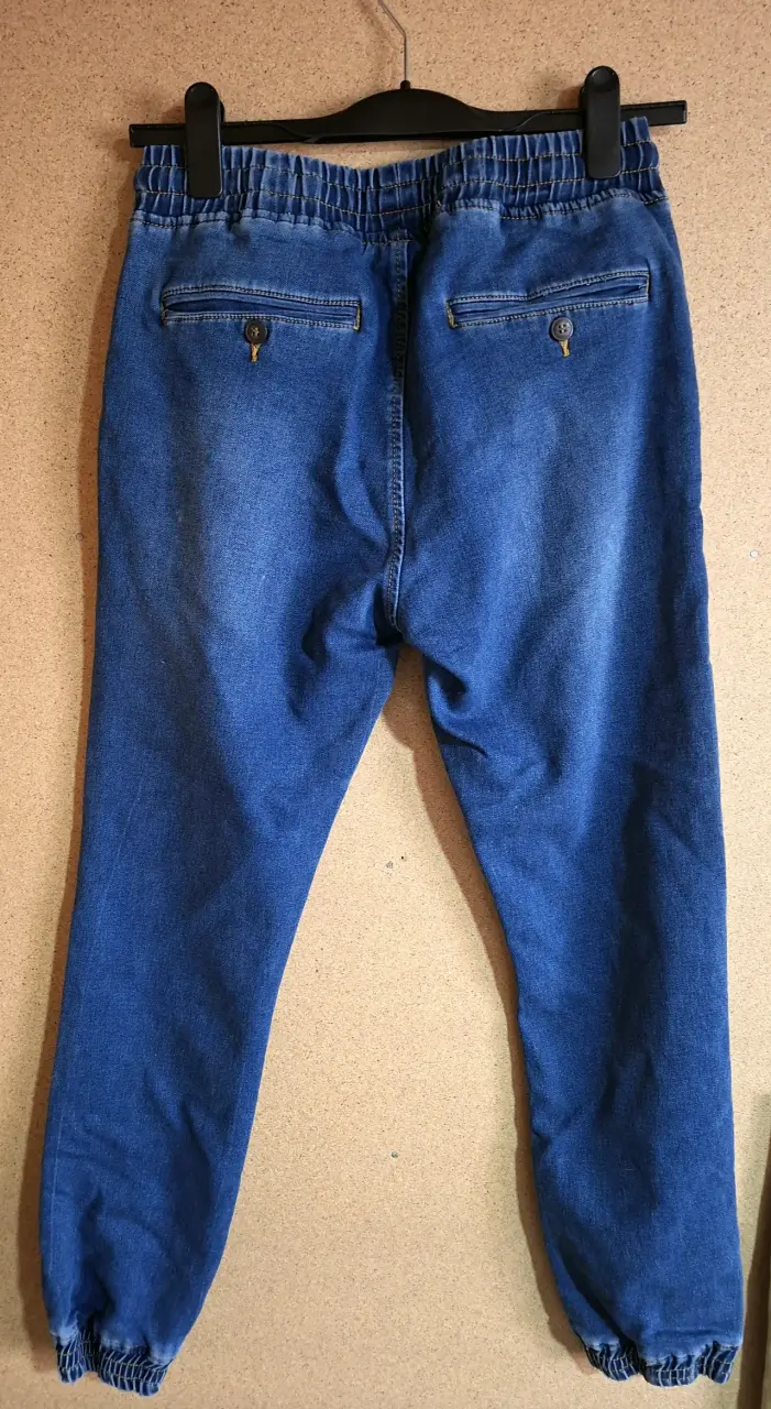 Pantalones jogger de mezclilla azul para hombre - 2