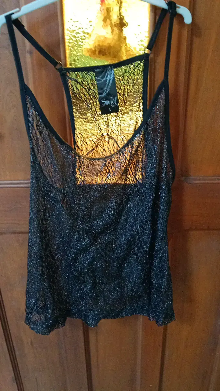 Top de encaje negro brillante para mujer - 1