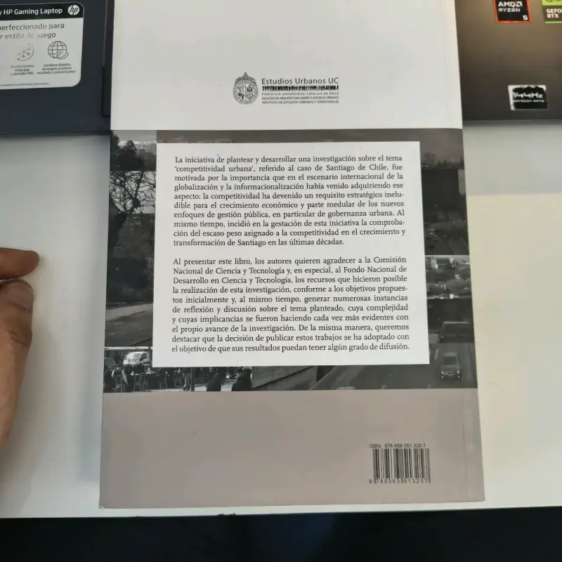 Libro 'Santiago de Chile: Una Ciudad Atractiva' - 3