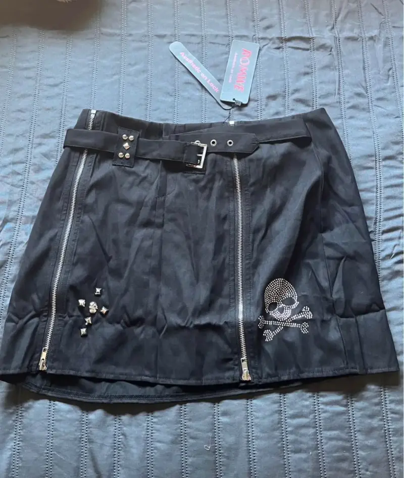 Falda negra con diseño de calavera Romwe - 2