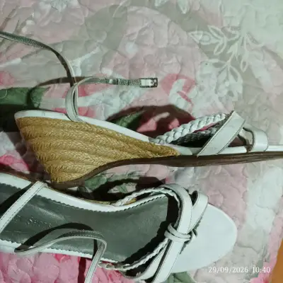 Sandalias de cuña blancas Vélez Shoes - miniatura 1