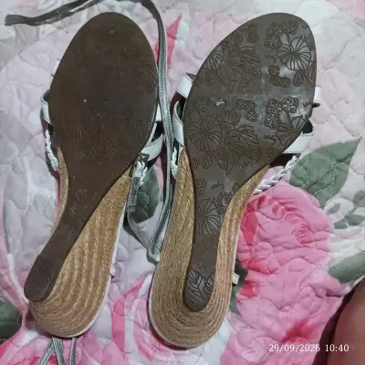 Sandalias de cuña blancas Vélez Shoes - miniatura 4