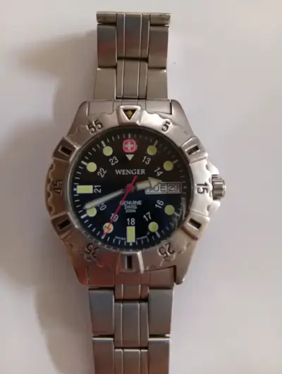 Reloj Wenger suizo de acero inoxidable - miniatura 1