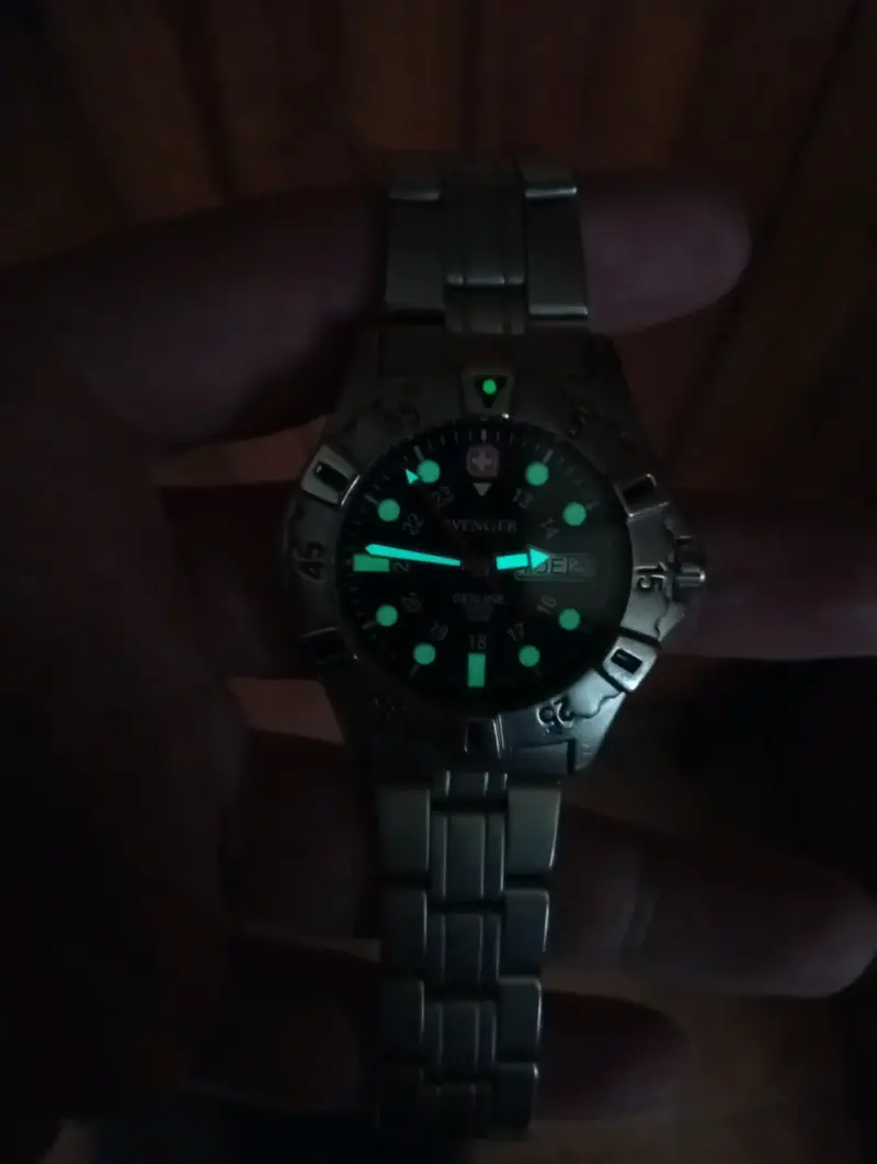 Reloj Wenger suizo de acero inoxidable - 6