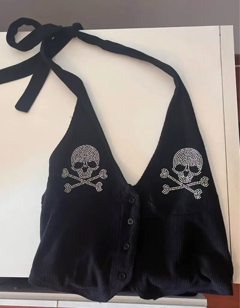 Top halter negro con calaveras brillantes - 3