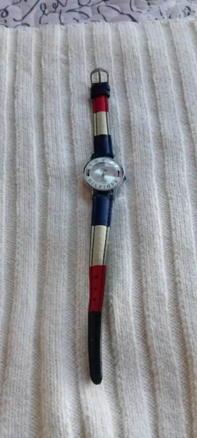 Reloj Tommy Hilfiger con correa tricolor - miniatura 1