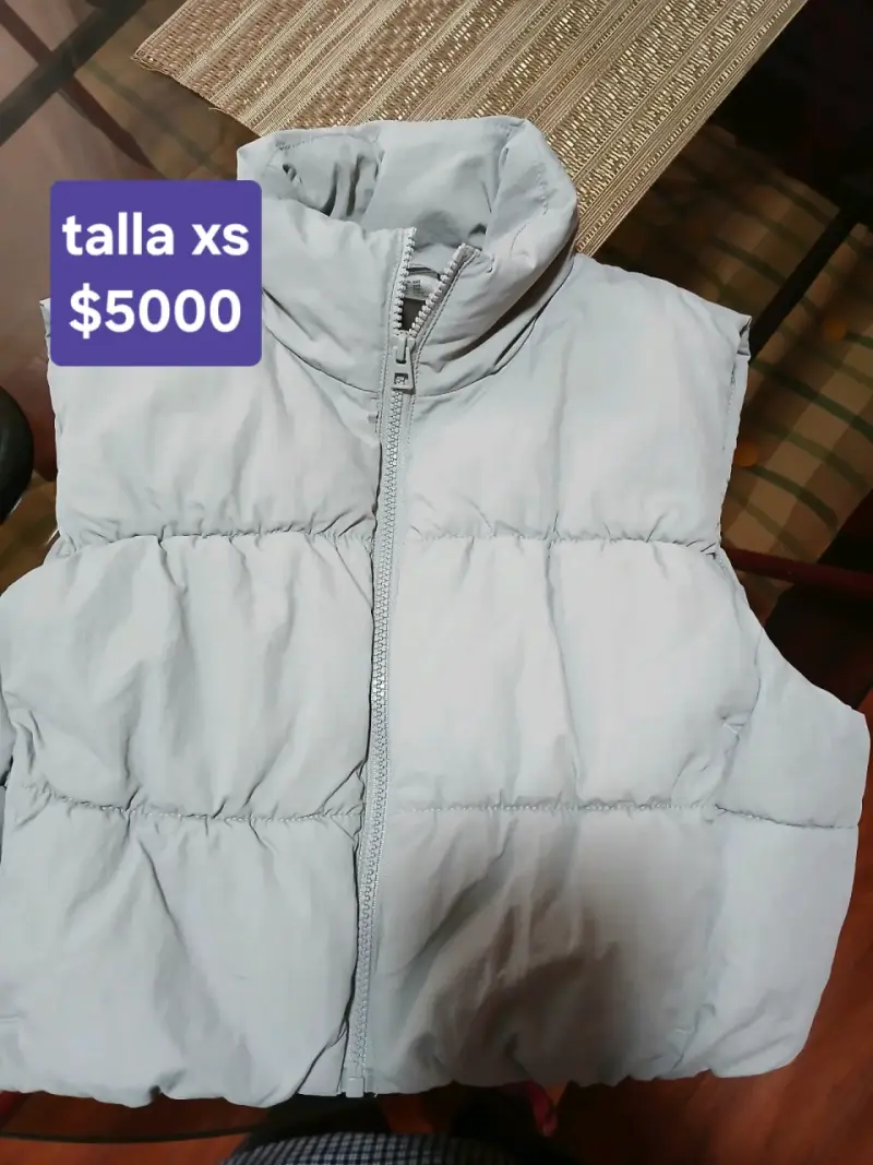 Chaleco acolchado gris talla XS H&M - 1