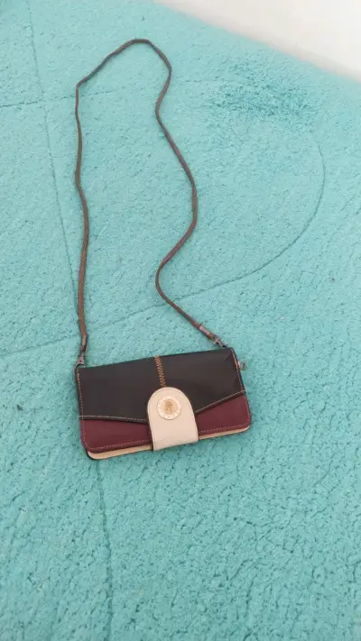 Billetera colgante - miniatura 1