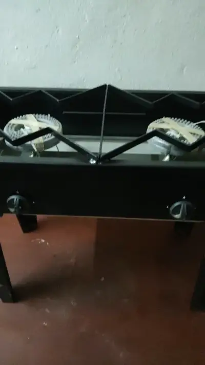 Cocina a gas de dos quemadores negra - miniatura 3