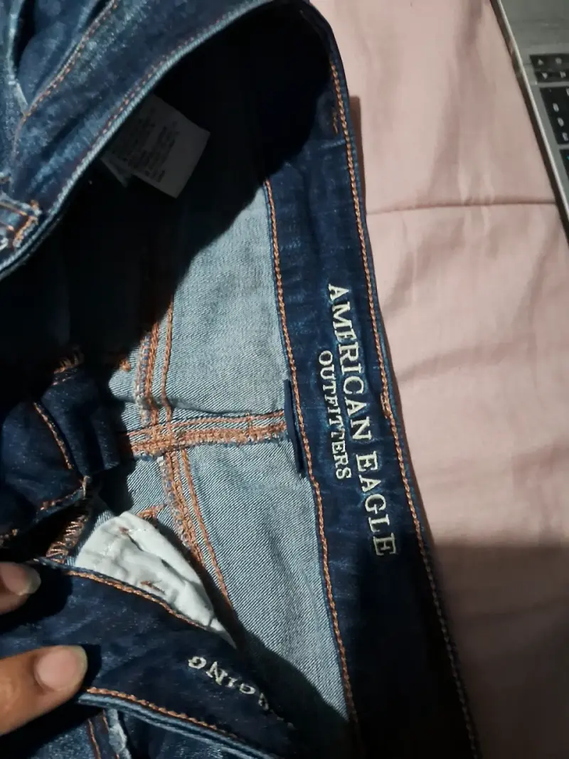 Jeans American Eagle desgastados para mujer - 4