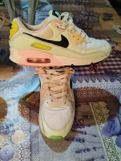 Zapatillas deportivas Nike Air Max 90 blancas - miniatura 1