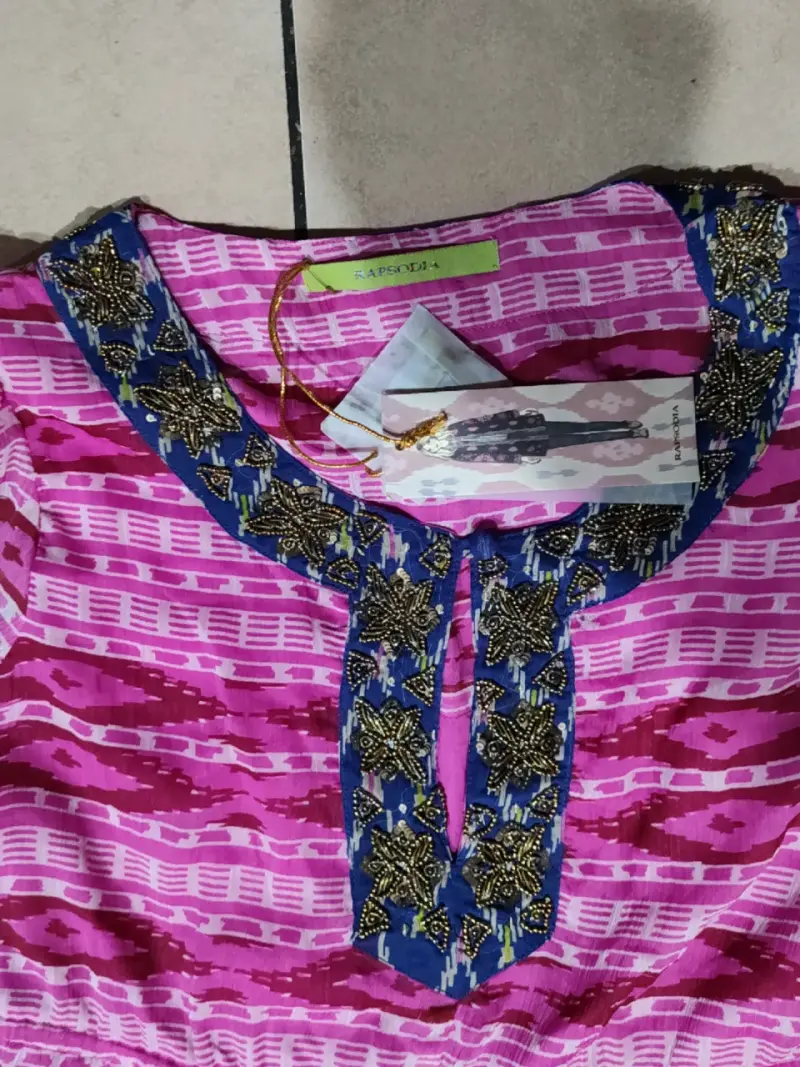 Vestido corto Rapsodia rosa con bordado - 2