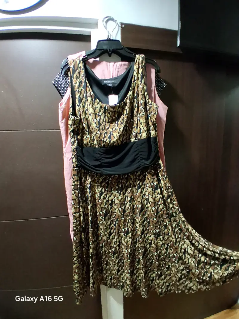 Vestido Betty Barclay con diseño geométrico - 4