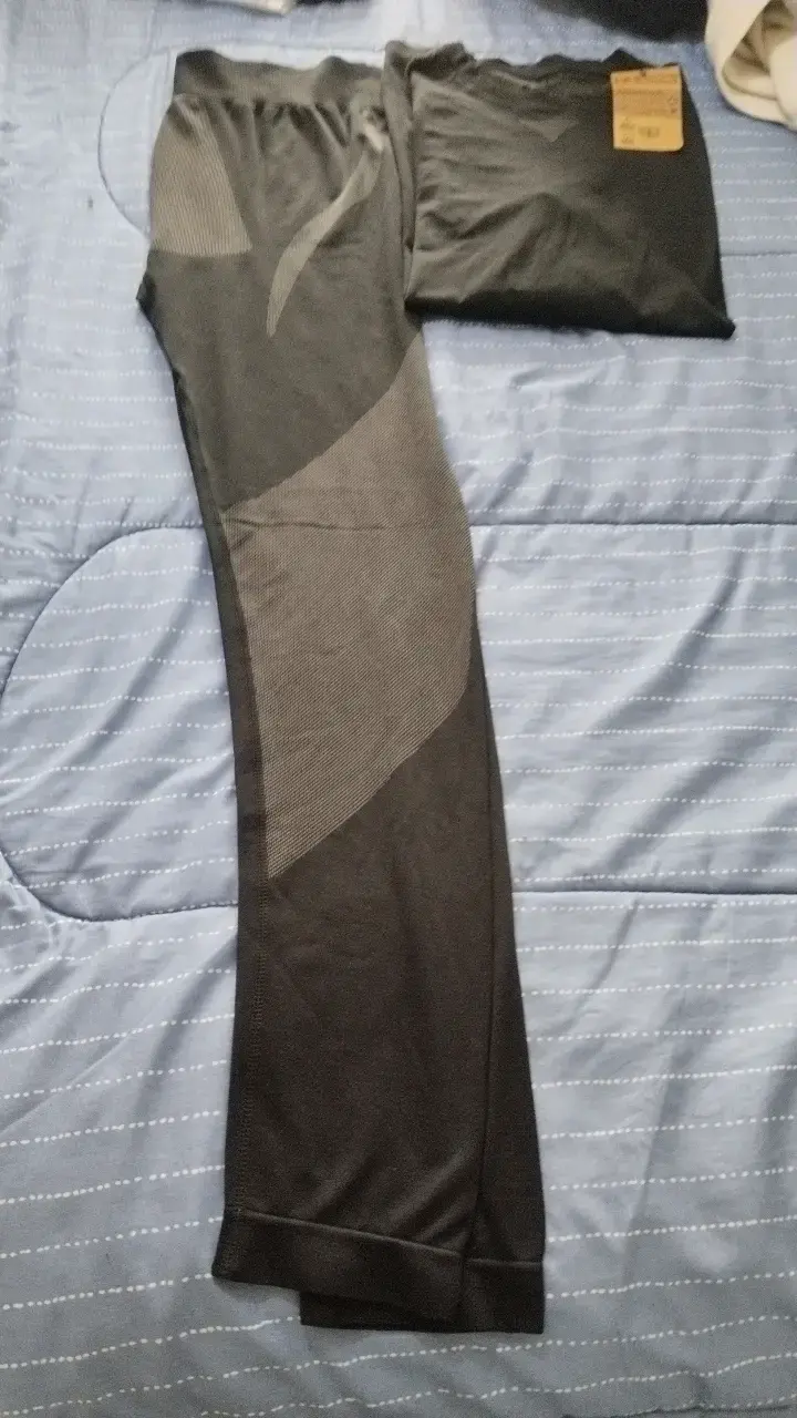 Primera capa térmica negra World Outwork XL - 3