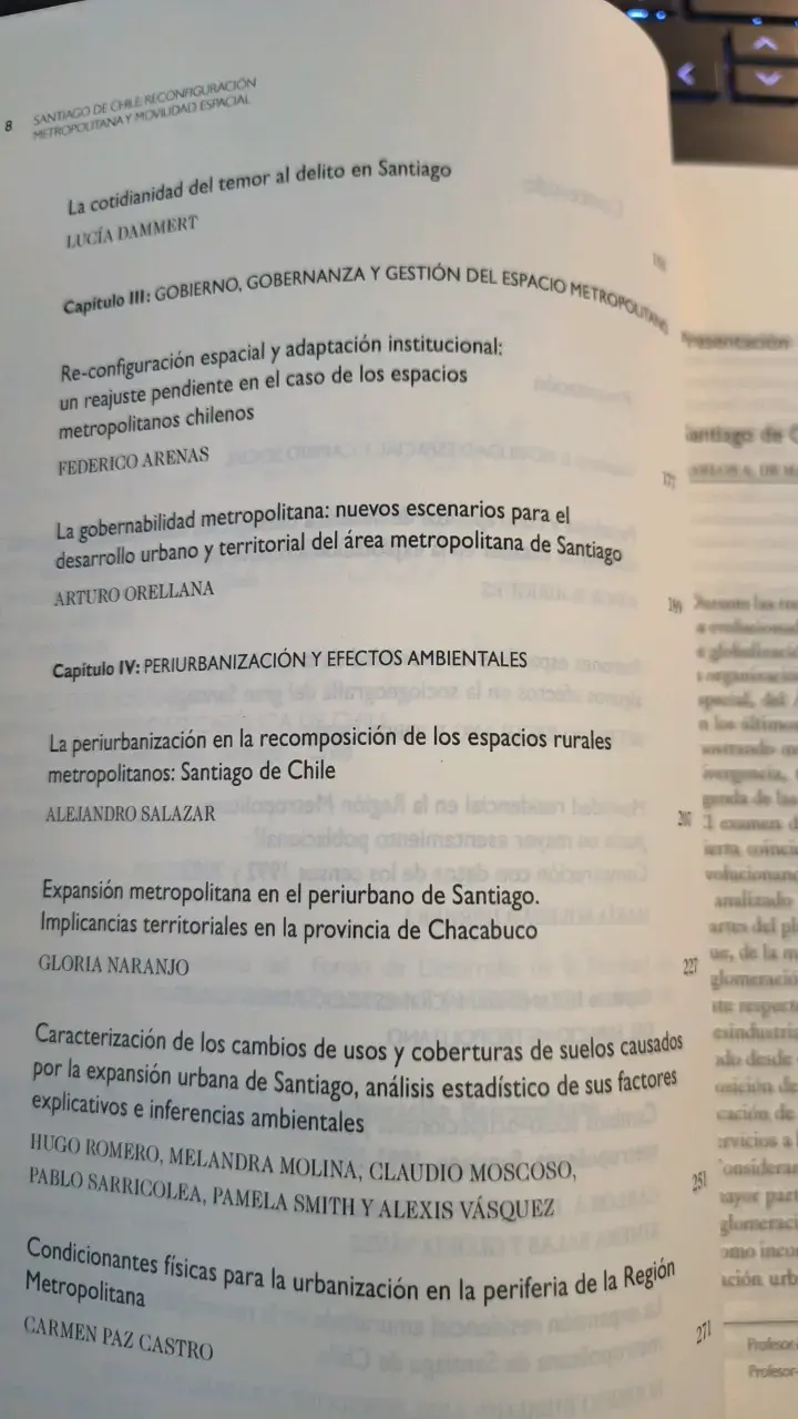 Libro 'Santiago de Chile: Movilidad Espacial y Reconfiguración Metropolitana' - 3