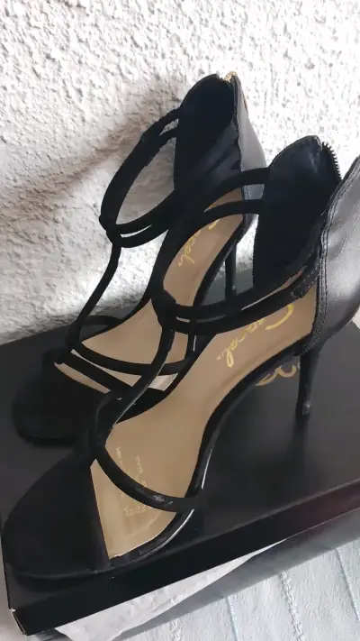 Tacones negros elegantes con tiras Gacel - miniatura 3