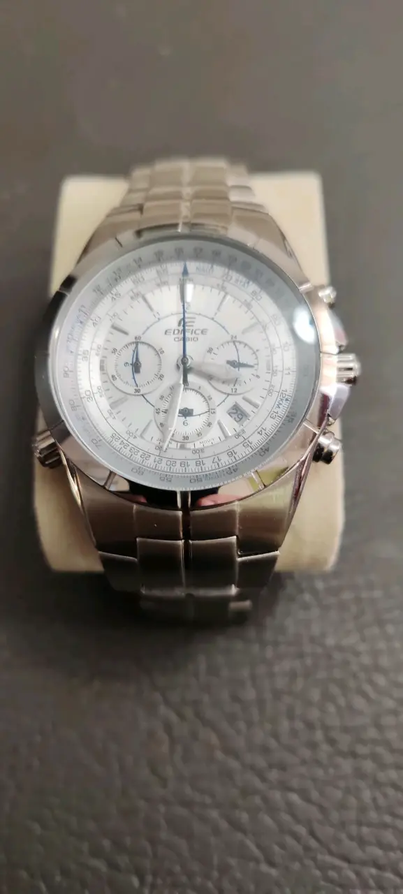 Reloj Casio Edifice Cronógrafo Plateado - 2