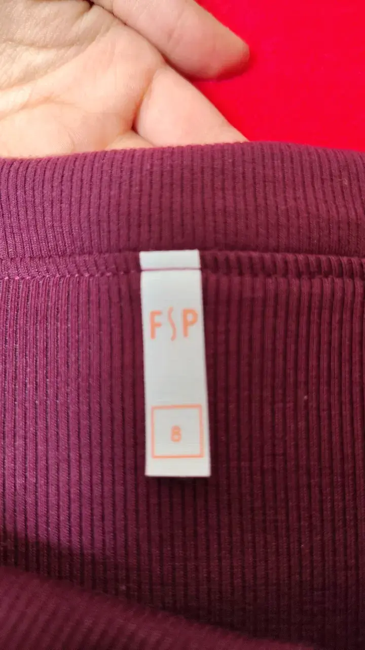 Polera burdeo talla 8 - 2